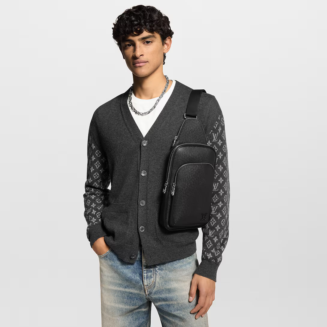 LV Avenue Slingbag - Black Taiga Leather